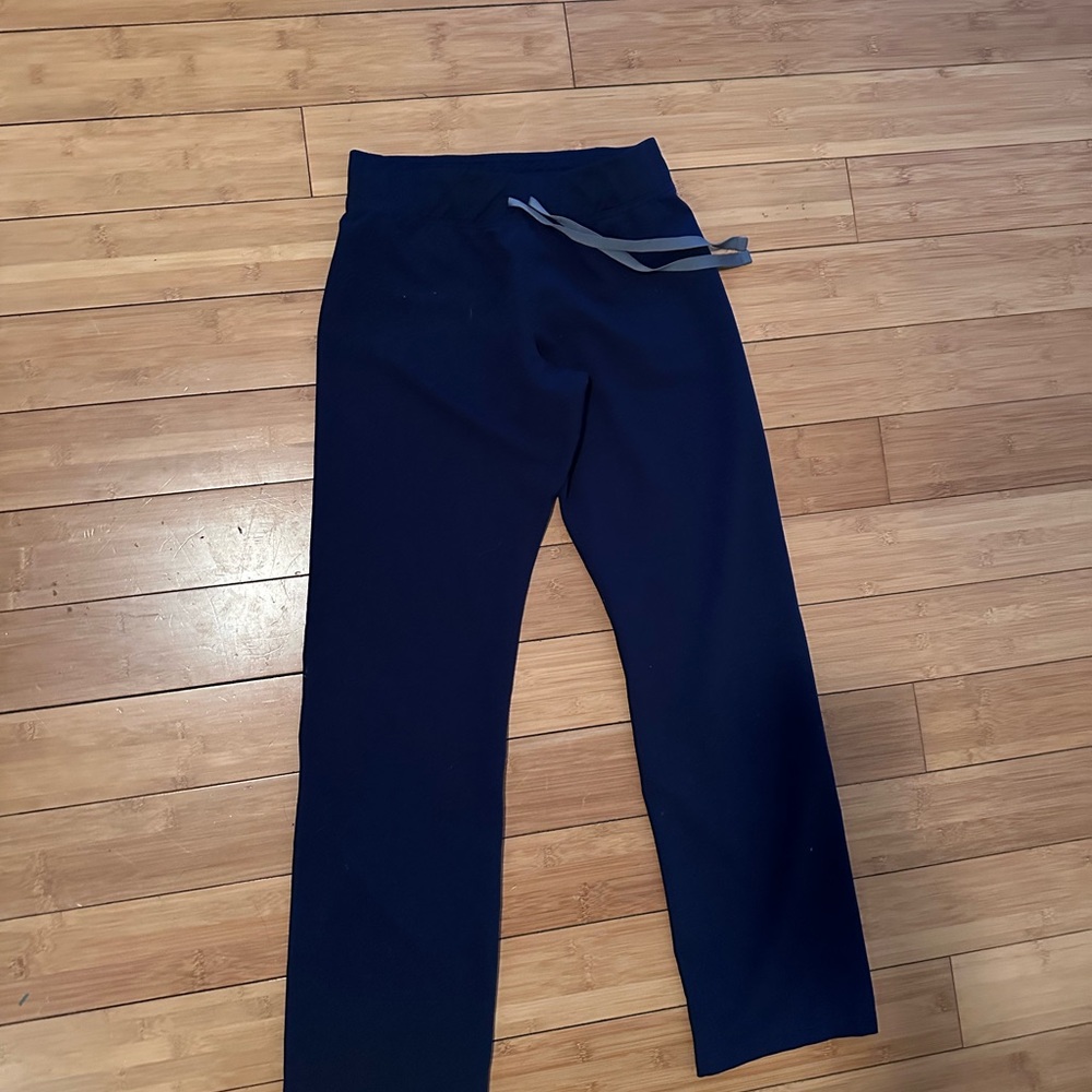 Figs Women's Navy Scrub Pants with Gray Drawstring